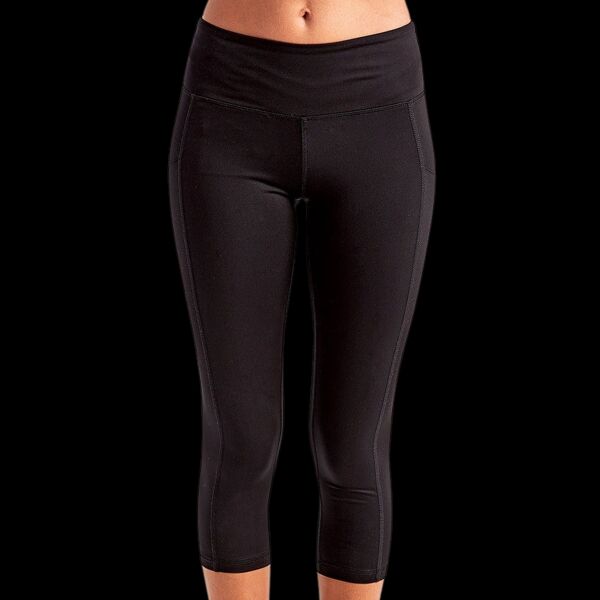 Women's Performance Calf-Length Leggings Thumbnail